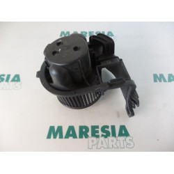 Renault - Clio - Heating and ventilation fan motor