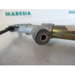 Renault - Clio - Gordelspanner rechts