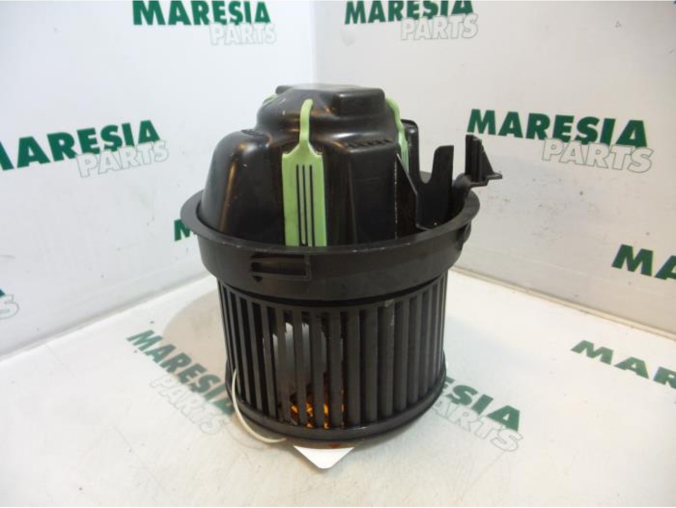 Peugeot - 207 - Heating and ventilation fan motor