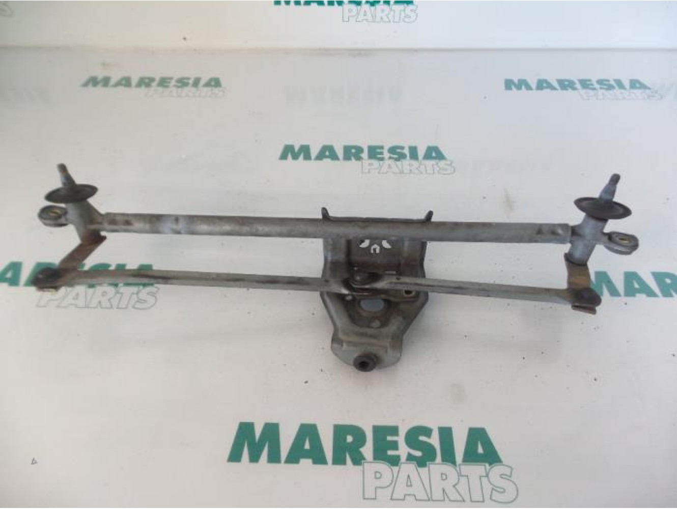 Renault - Clio - Wiper mechanism