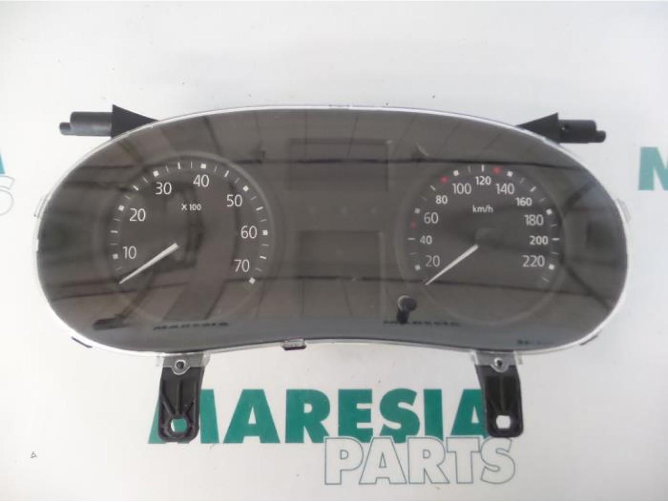Renault - Clio - Instrument panel