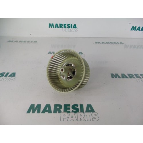 Renault - Clio - Heating and ventilation fan motor