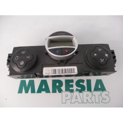 Renault - Megane - Heater control panel