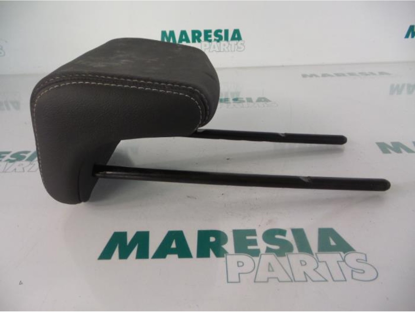 Renault - Laguna - Headrest