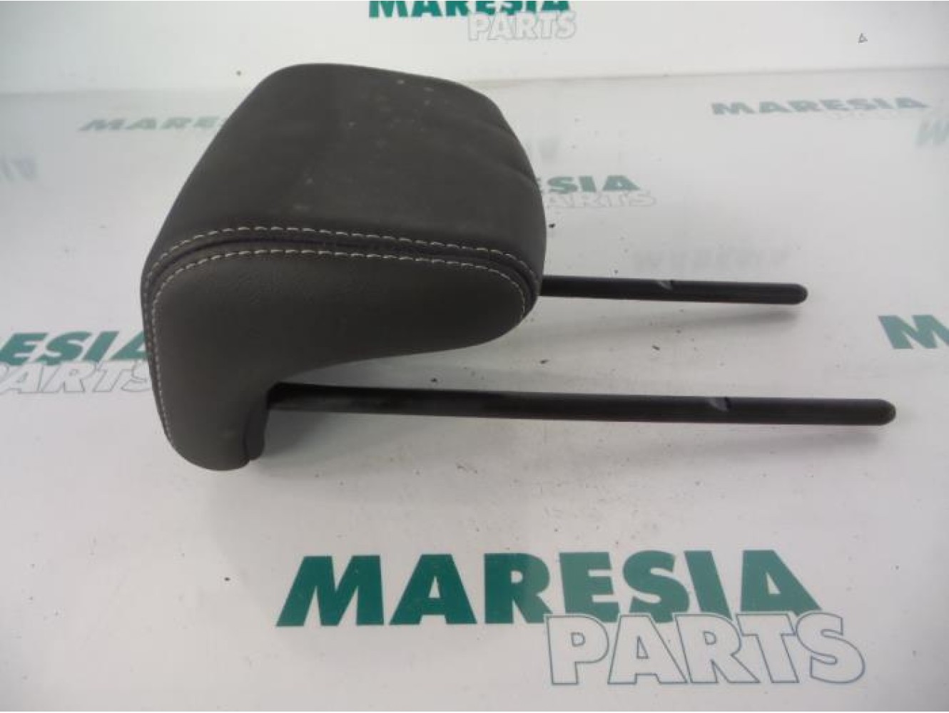Renault - Laguna - Headrest