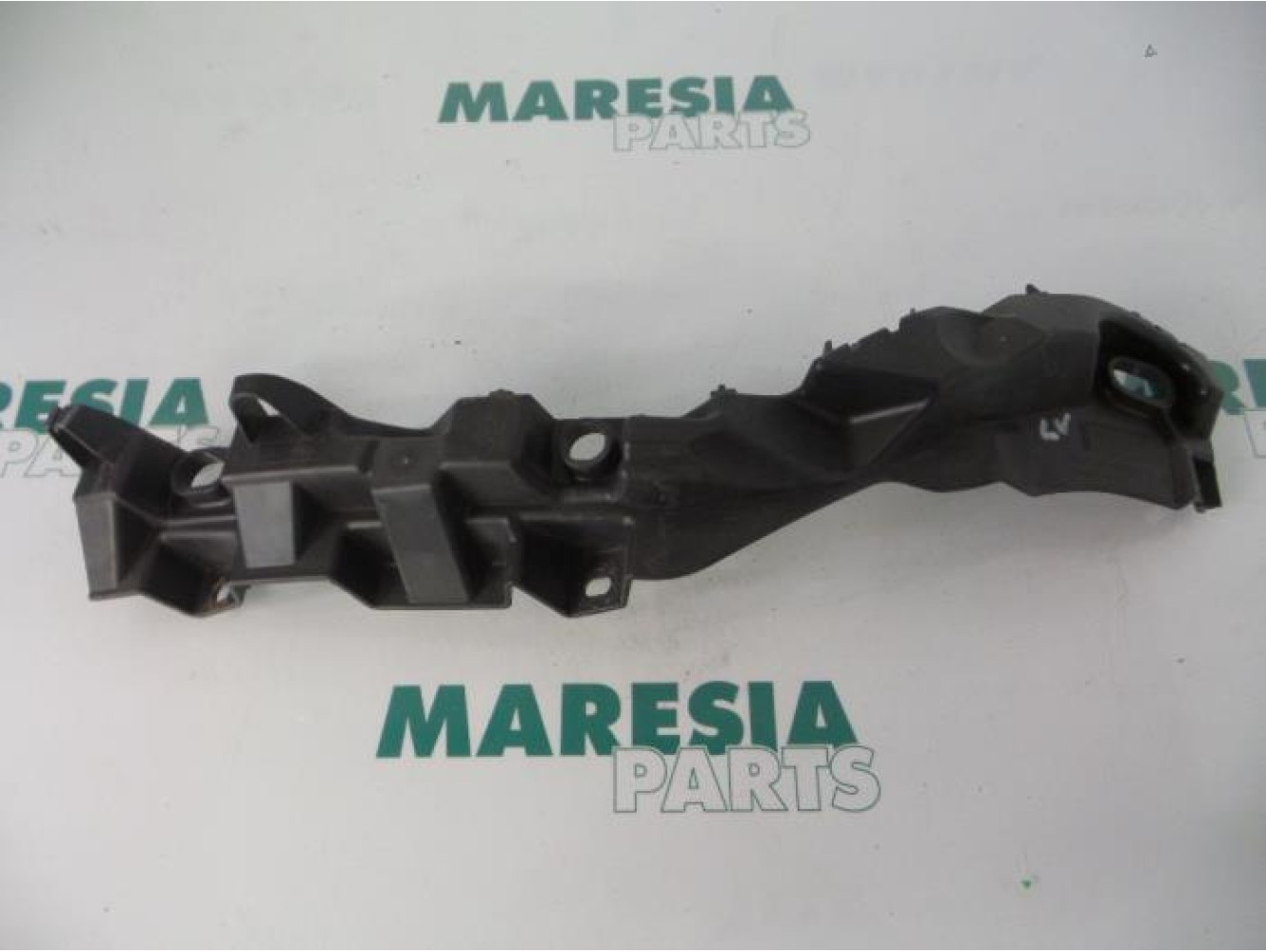 Renault - Laguna - Front bumper frame