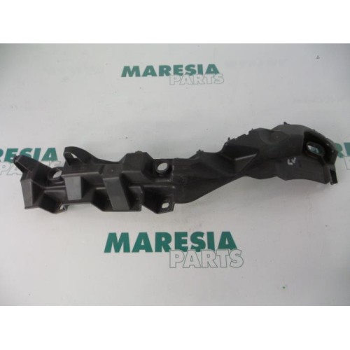 Renault - Laguna - Front bumper frame