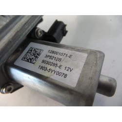 Renault - Captur - Rear door window mechanism 4-door, right