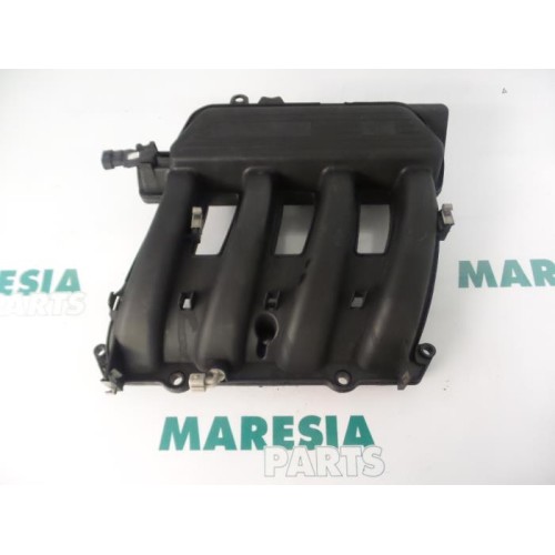 Renault - Megane Scenic - Intake manifold