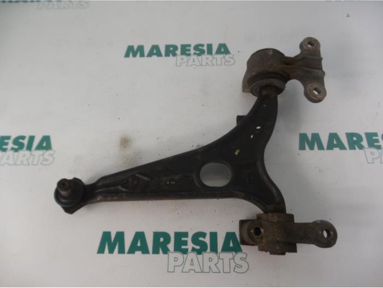 Fiat - Scudo - Front lower wishbone, right