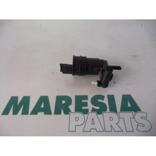 Renault - Twingo - Windscreen washer pump