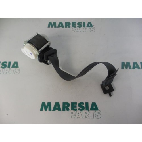 Renault - Clio - Rear seatbelt, left