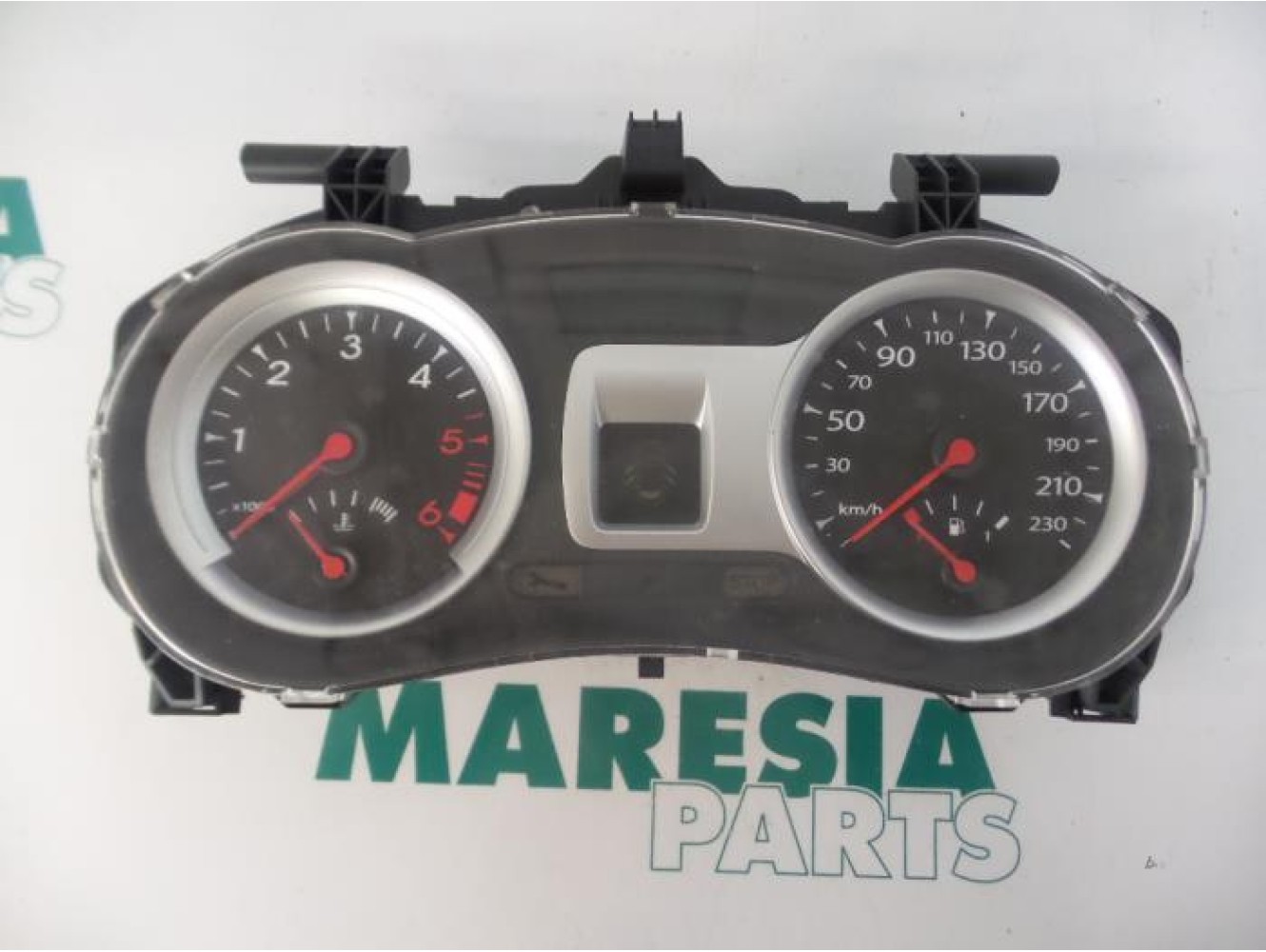 Renault - Clio - Instrument panel