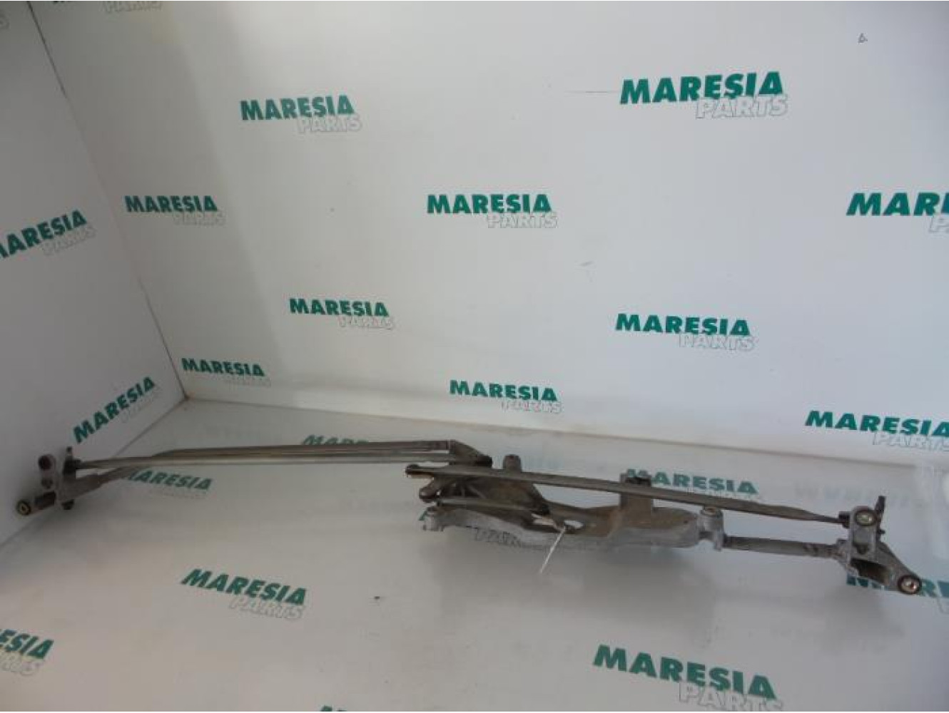Peugeot - 807 - Wiper mechanism