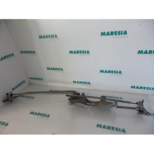 Peugeot - 807 - Wiper mechanism