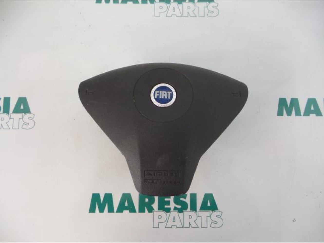 Fiat - Stilo - Left airbag (steering wheel)