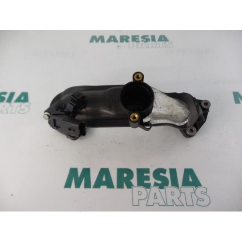 Peugeot - 208 - Intake manifold