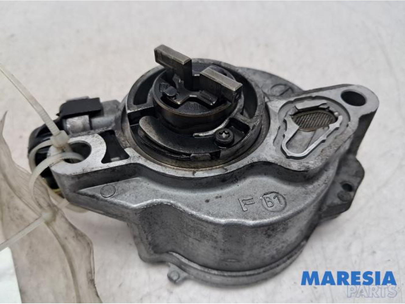 Citroen - C5 - Vacuum pump (diesel)