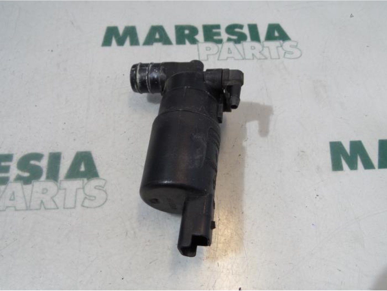 Peugeot - 607 - Scheibensprüherpumpe vorne