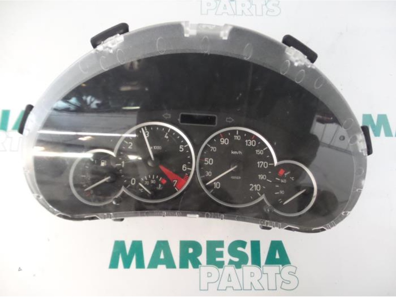 Peugeot - 206 - Instrumentenbrett