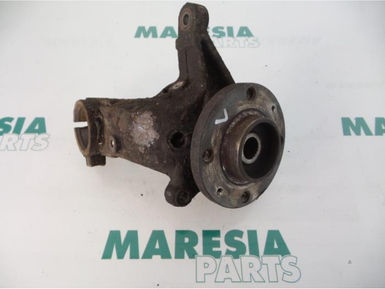 Peugeot - 206 - Knuckle, front left