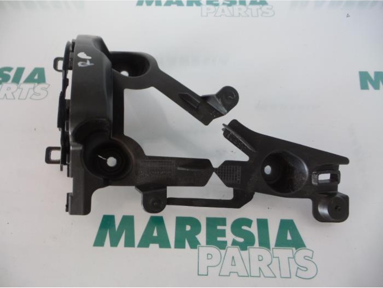 Peugeot - 2008 - Rear bumper frame