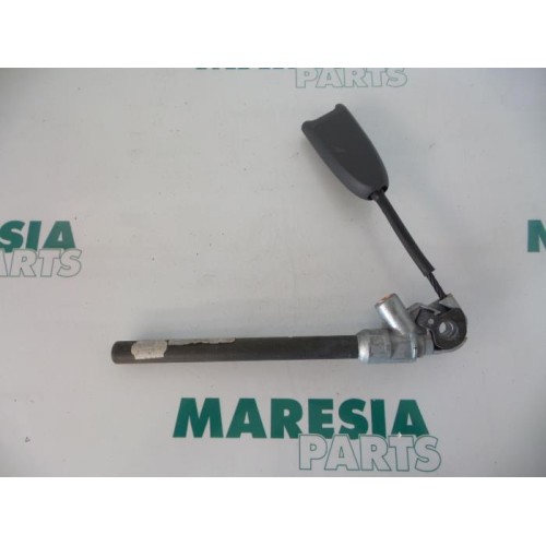 Renault - Megane Scenic - Gurtsrammer links