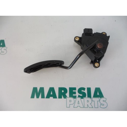 Renault - Megane Scenic - Gaspedaalpositie Sensor