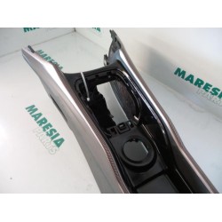 Peugeot - 2008 - Armrest