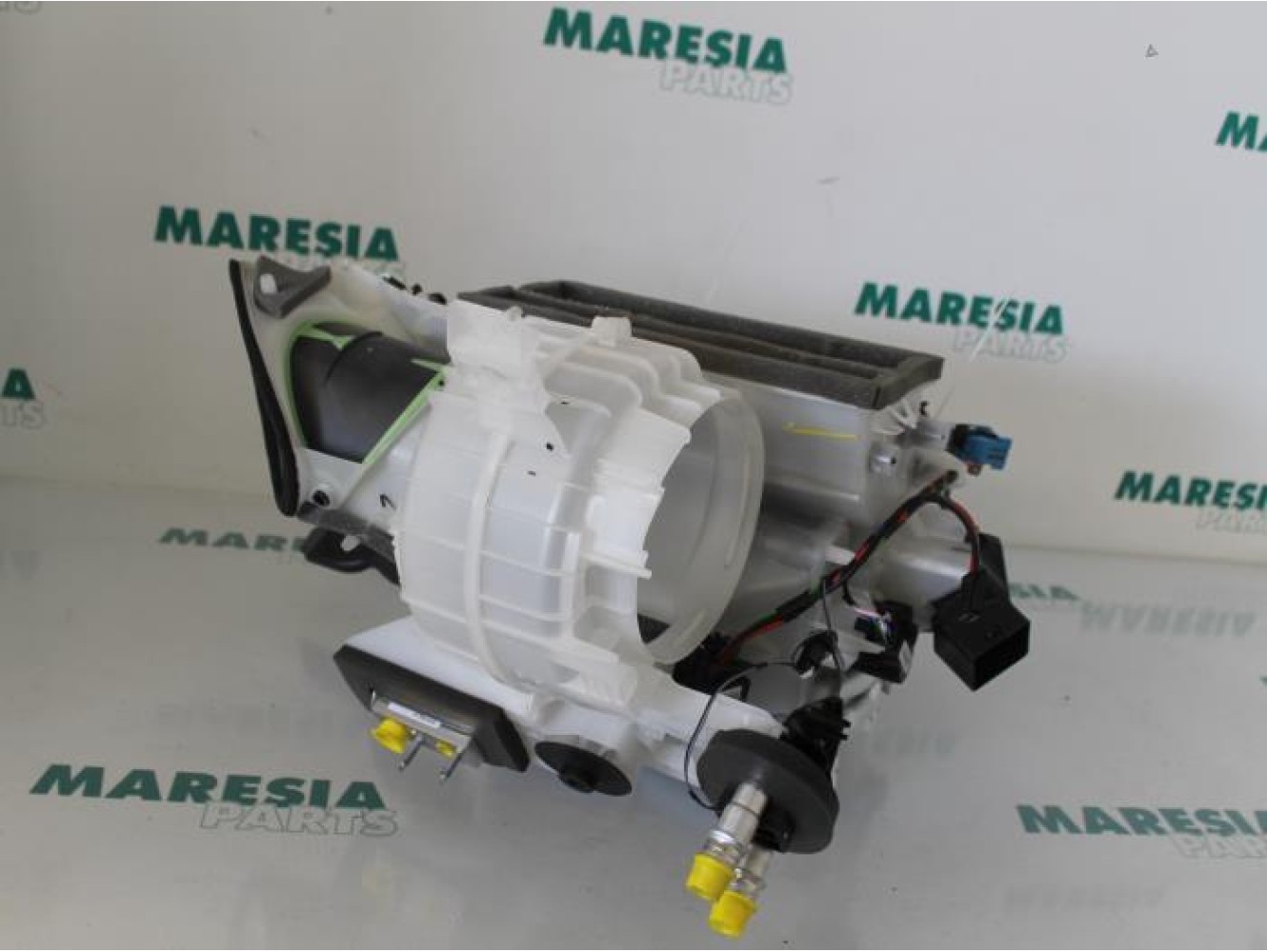 Peugeot - 2008 - Heater housing