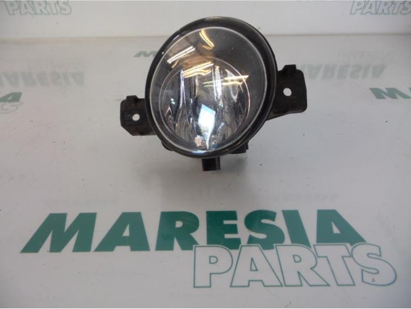 Renault - Clio - Fog light, front right
