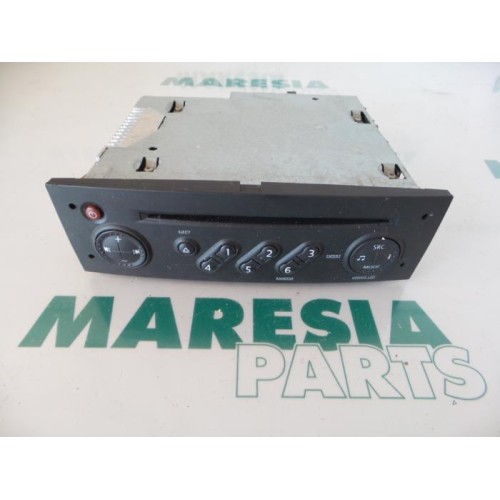 Renault - Clio - Radio CD player