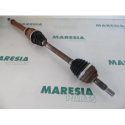 Renault - Clio - Front drive shaft, right