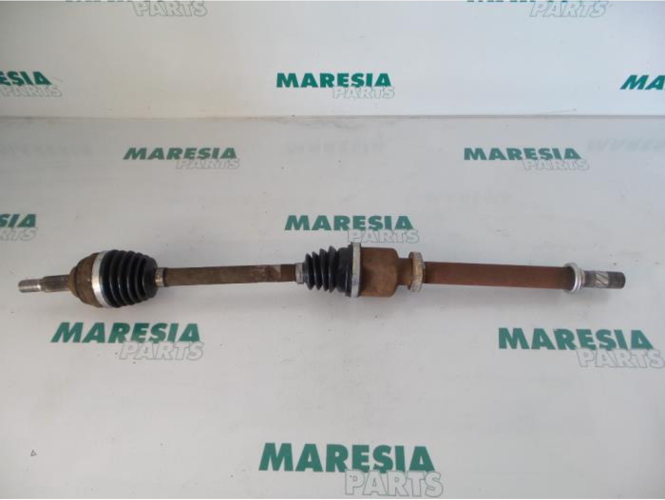 Renault - Clio - Front drive shaft, right