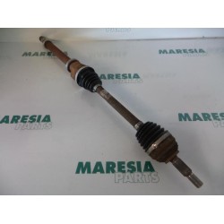 Renault - Clio - Front drive shaft, right