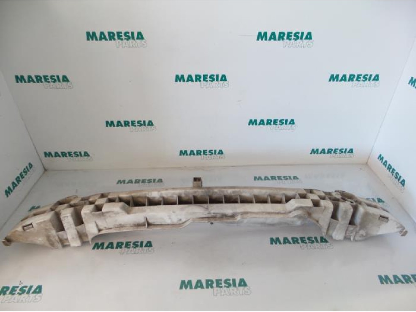 Renault - Clio - Rear bumper frame