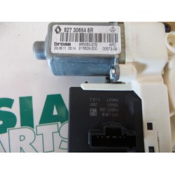 Renault - Megane - Rear door window mechanism 4-door, right