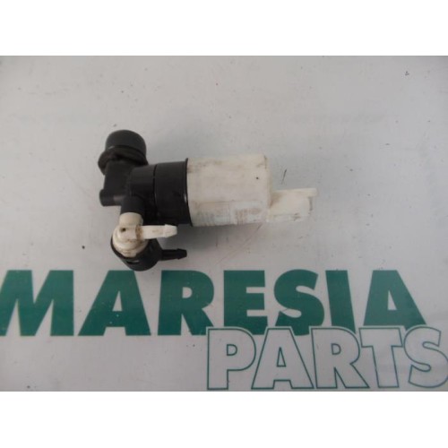 Renault - Megane Scenic - Windscreen washer pump