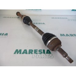 Renault - Megane Scenic - Front drive shaft, right