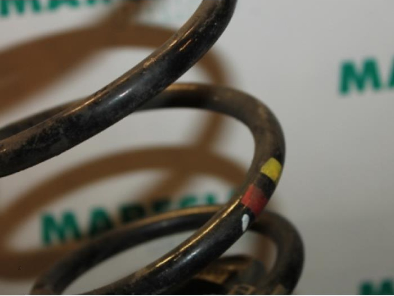 Renault - Clio - Rear coil spring