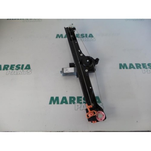 Fiat - Punto - Window mechanism 4-door, front right