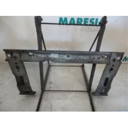 Renault - Megane Scenic - Radiator bar