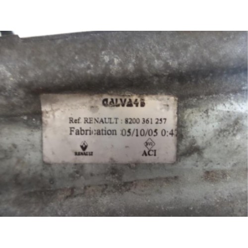 Renault - Megane Scenic - Radiator bar