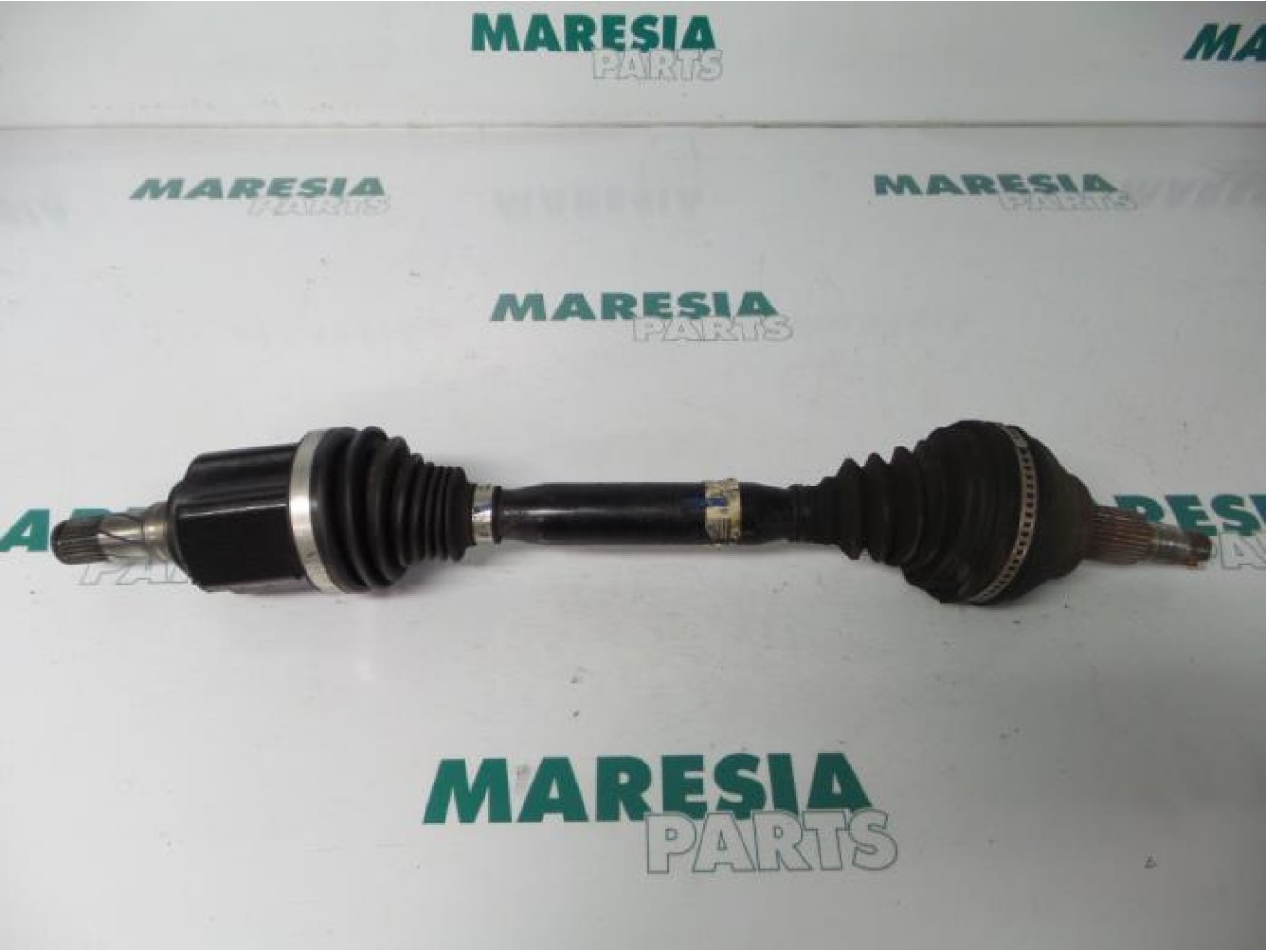 Alfa Romeo - 159 - Aandrijfas links-voor