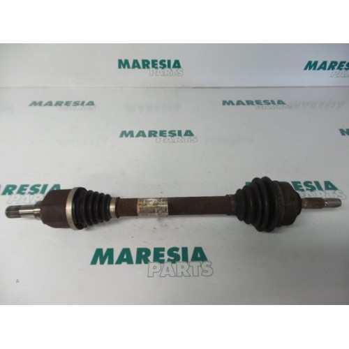 Citroen - C3 - Aandrijfas links-voor