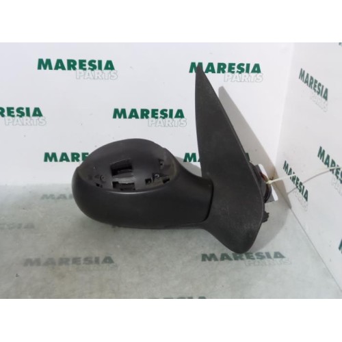 Peugeot - 206 - Wing mirror, right