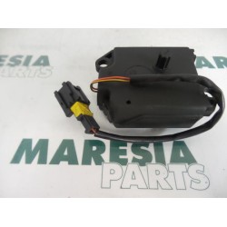 Peugeot - 406 - Heater valve motor