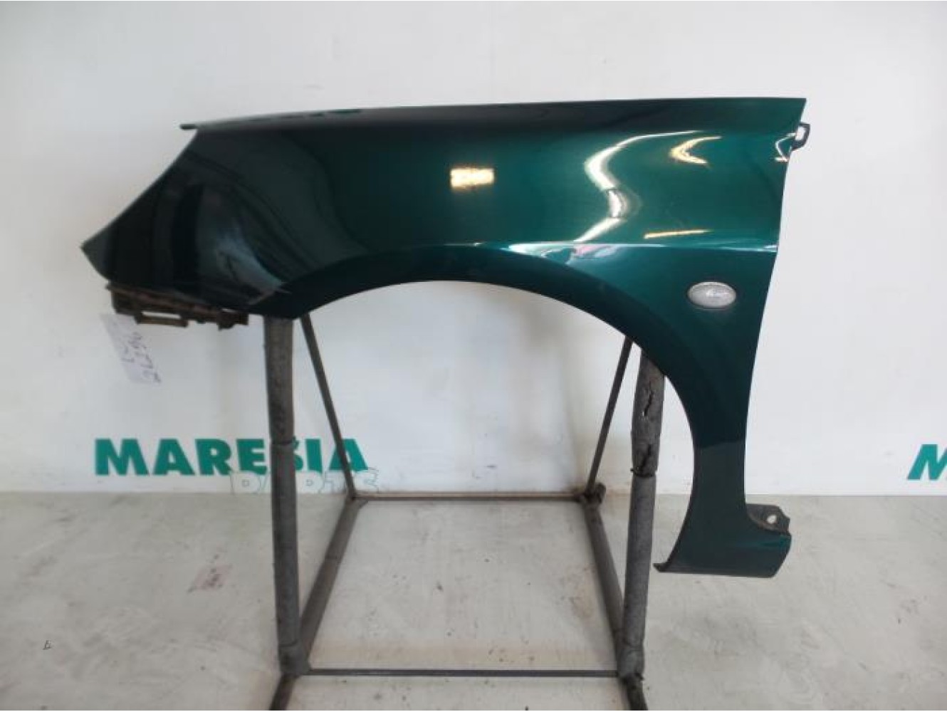 Peugeot - 307 - Front wing, left