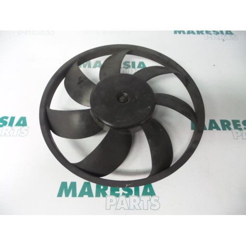 Renault - Megane - Kühlgebläse Motor