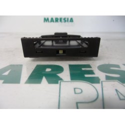 Renault - Megane - Kaartlezer (slot)